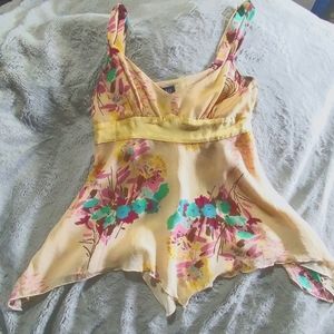 Gap Handkerchief Hem Top